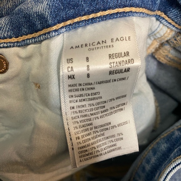 American Eagle Outfitters High Rise Blue Jeans - Picture 3 of 3